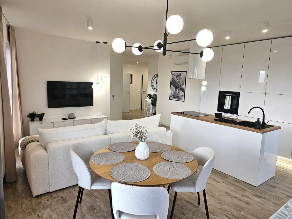 Urban Apartments Luxury Skyline Sokolska Towers 30A, 2 Free Garages, Gym & Sauna, Self Check-In Katowice Extérieur photo